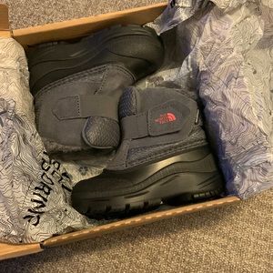 Brand New The North Face Toddler Winter Boots